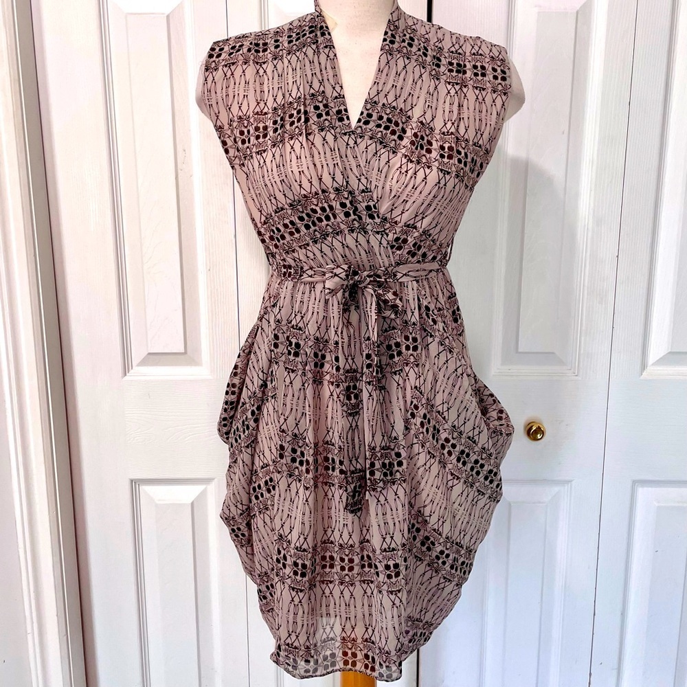 NWT Ivy & Leo Skeleton Patterned Dress Size Large